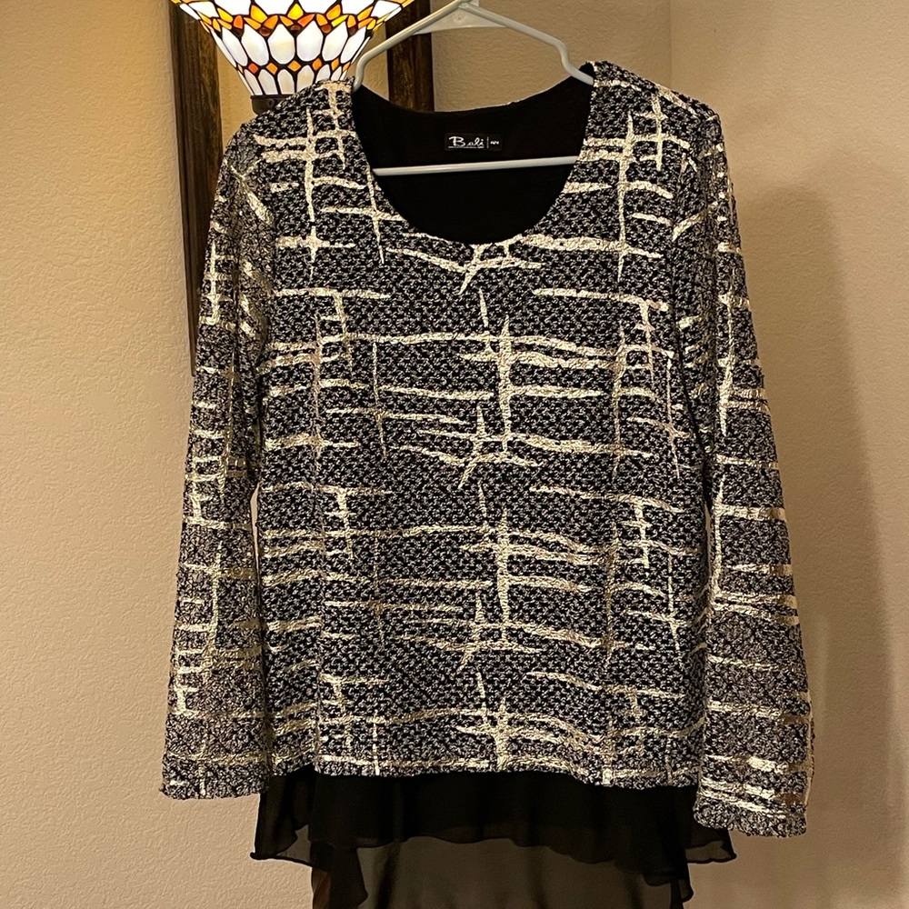 Amazing Women's Bali Corp Beautiful Black Embellished Mesh Sleeve Round Neck Top